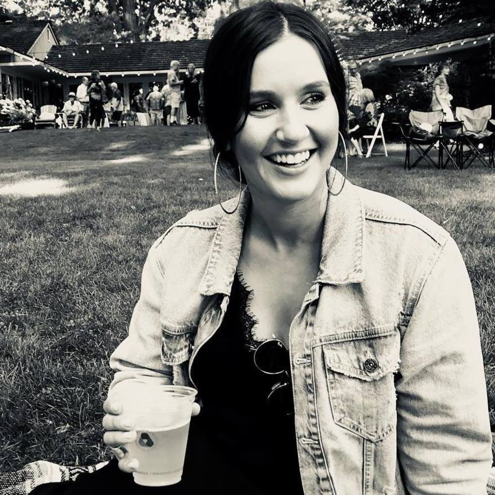 Meet your Posher, Christina